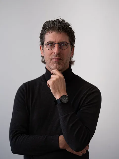 Niels Roelen schrijver veteraan